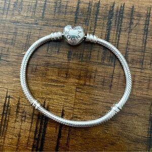 Pandora Moments Heart Clasp Snake Chain Charm Bracelet Approx. 6.5”